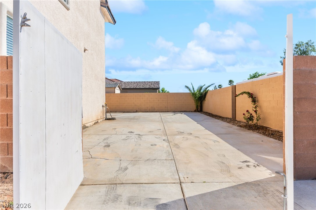 5601 Rocky Ravine Avenue