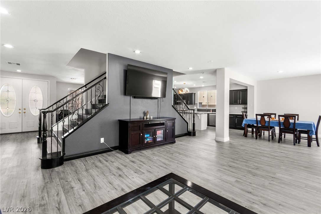 5601 Rocky Ravine Avenue