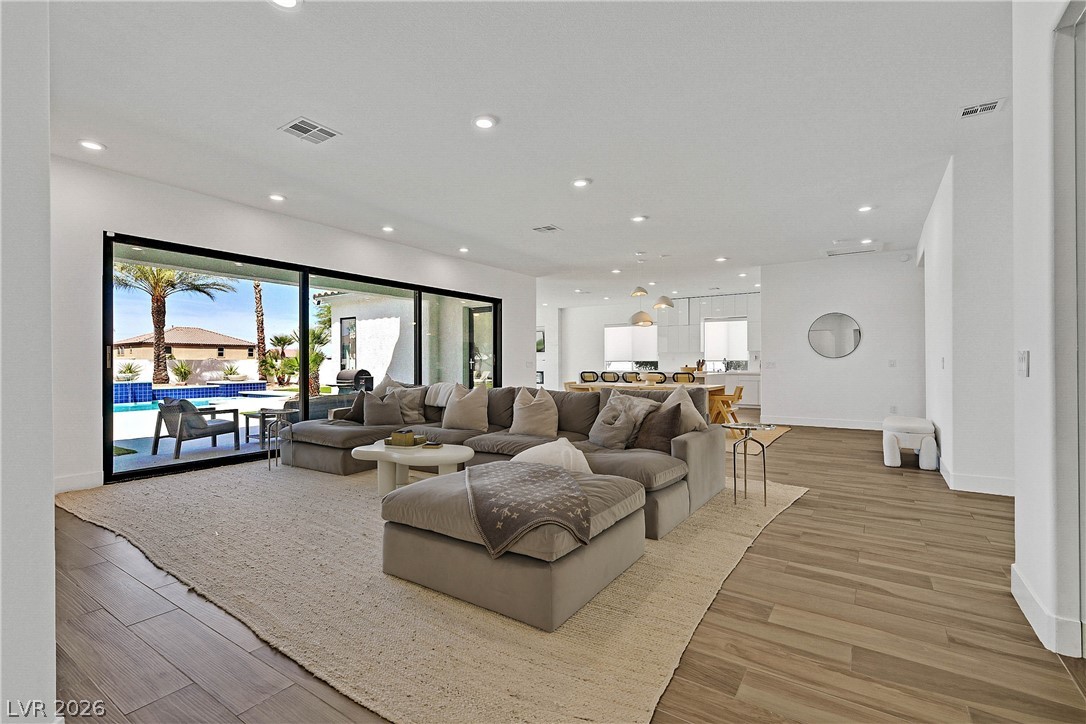 360 Hedgehope Drive