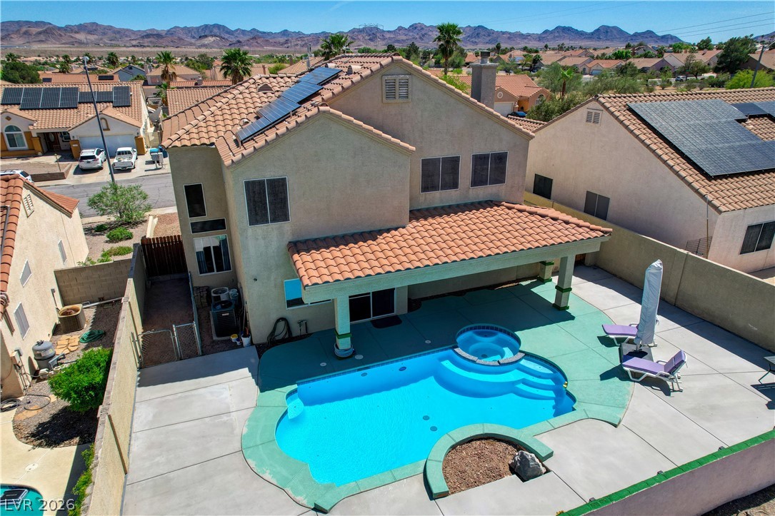 537 Viva Serenade Way