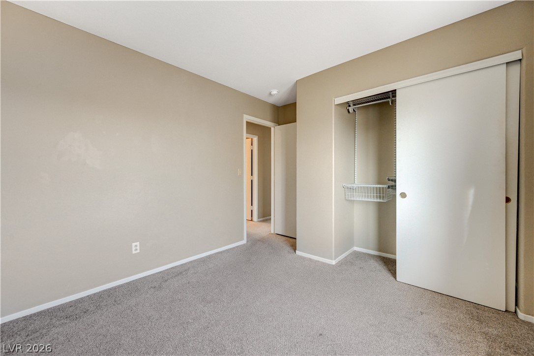 537 Viva Serenade Way