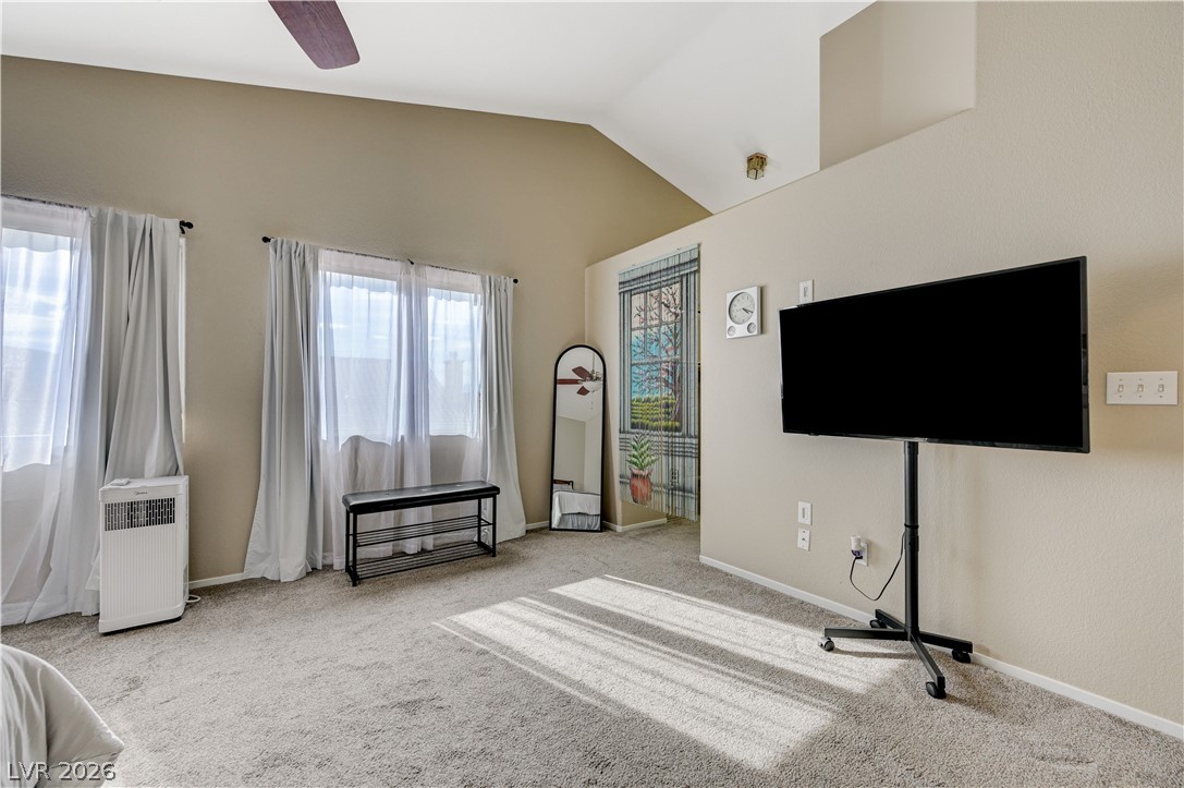 537 Viva Serenade Way