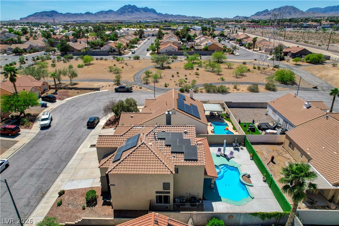 537 Viva Serenade Way