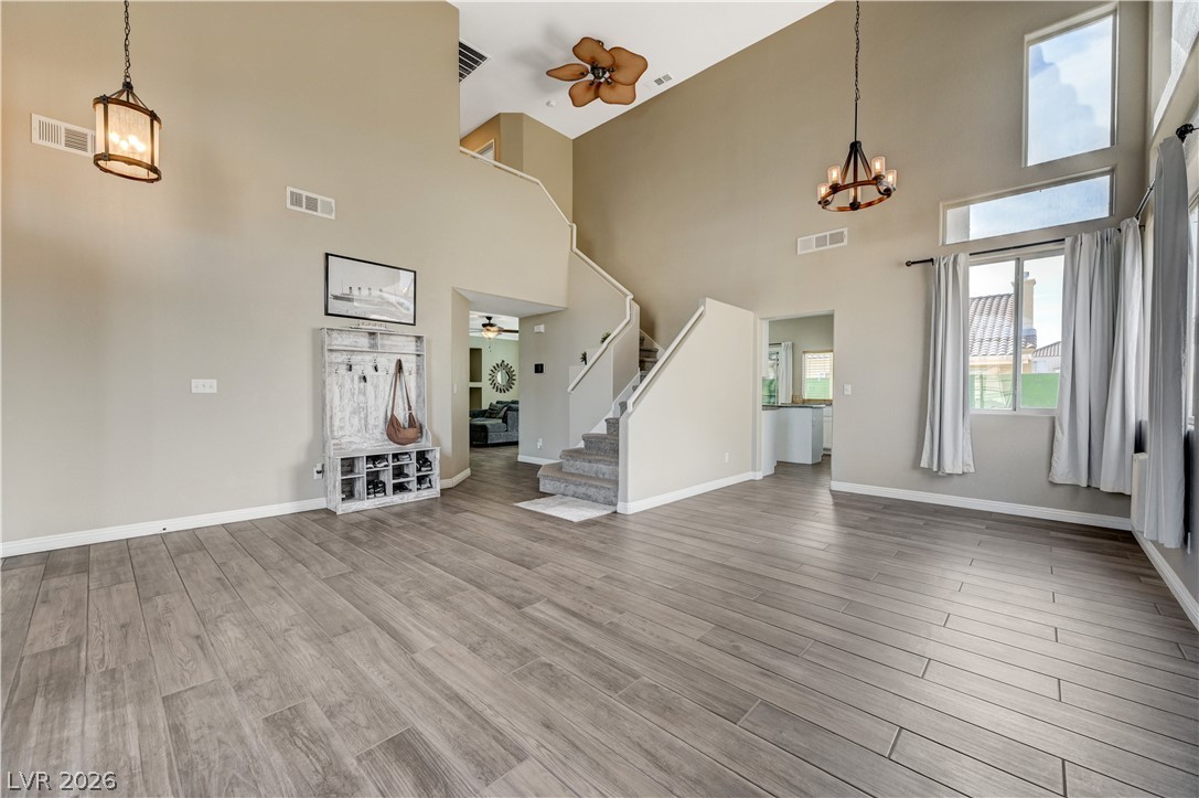 537 Viva Serenade Way