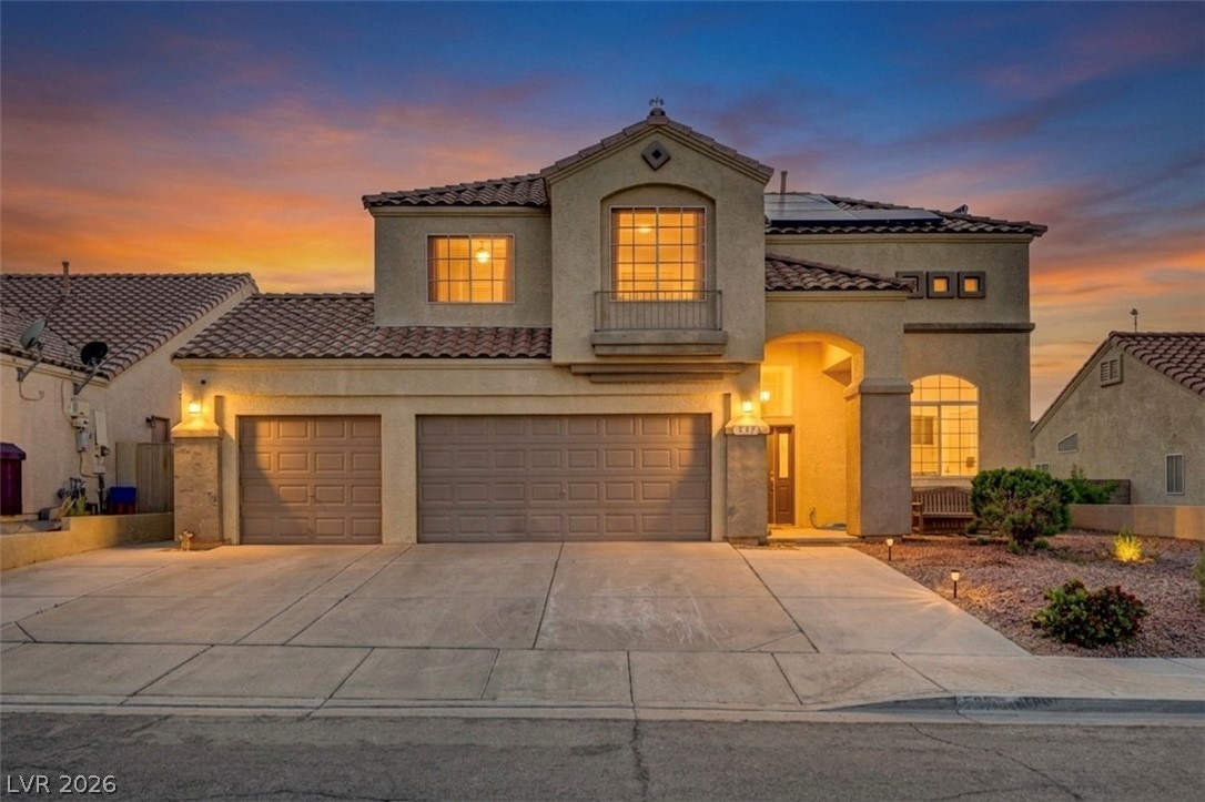 537 Viva Serenade Way