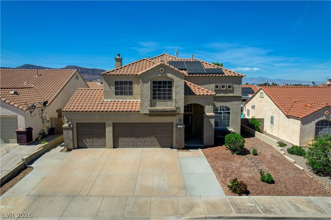 537 Viva Serenade Way