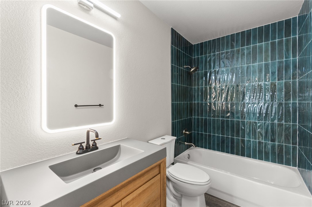 5121 Burr Oak Drive