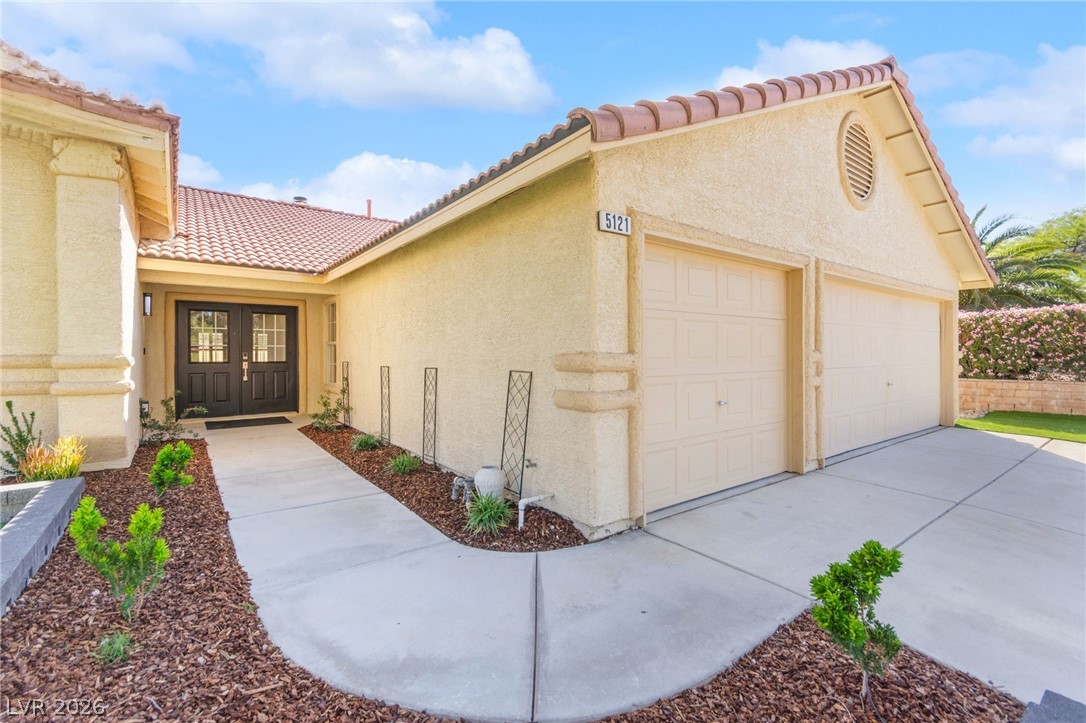 5121 Burr Oak Drive