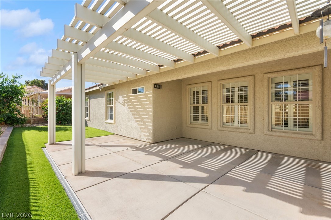 5121 Burr Oak Drive