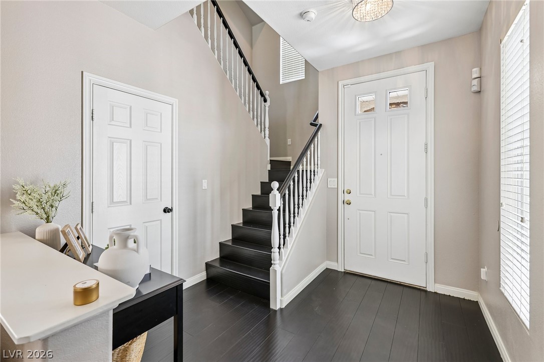 8188 Golden Flowers Street