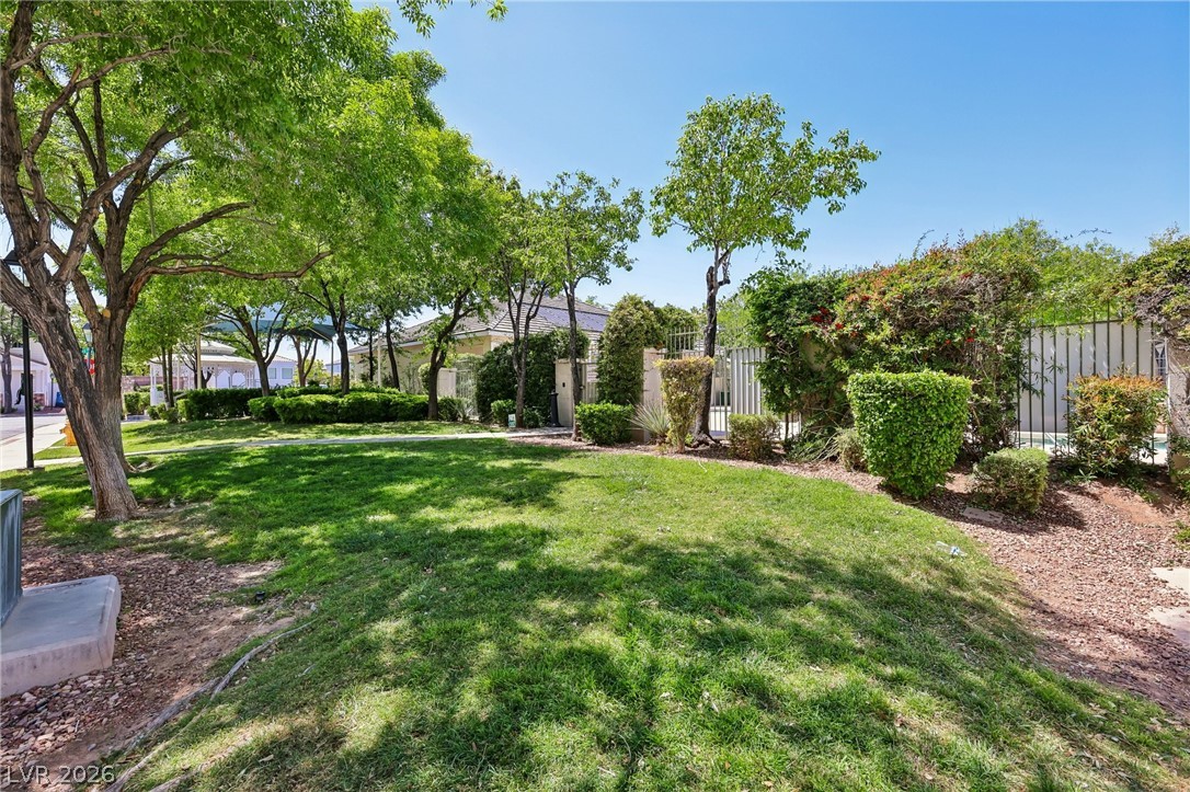 8188 Golden Flowers Street