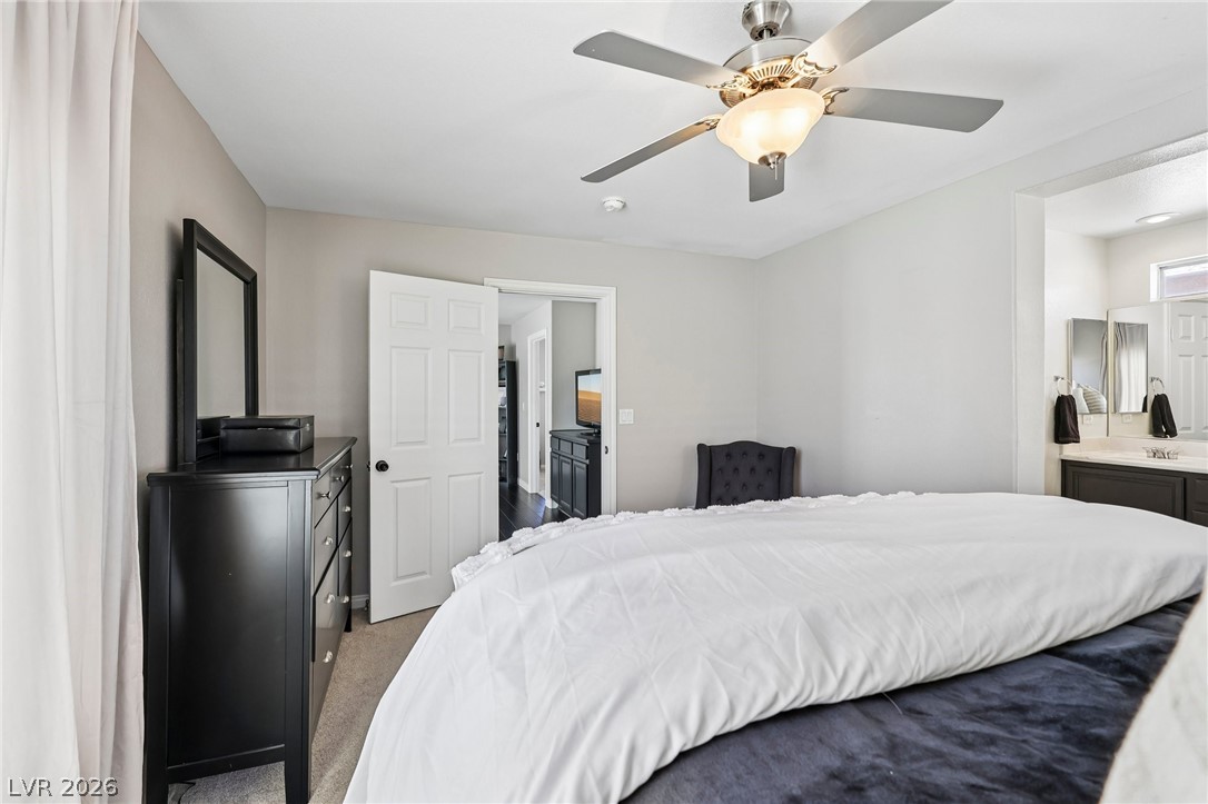 8188 Golden Flowers Street