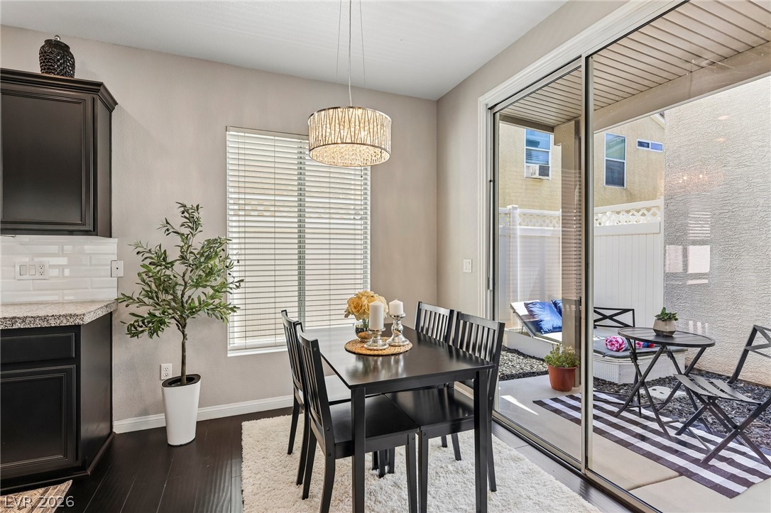 8188 Golden Flowers Street