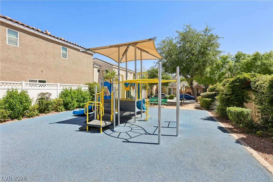 8188 Golden Flowers Street