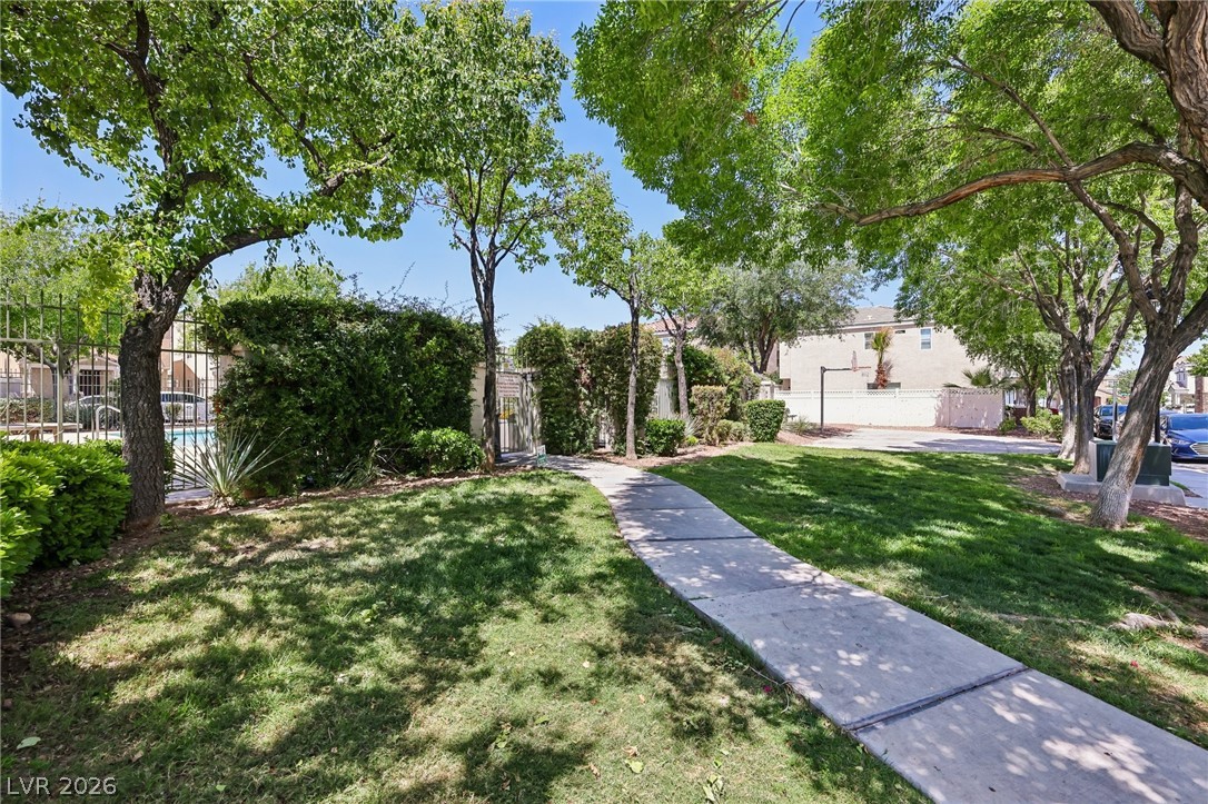 8188 Golden Flowers Street