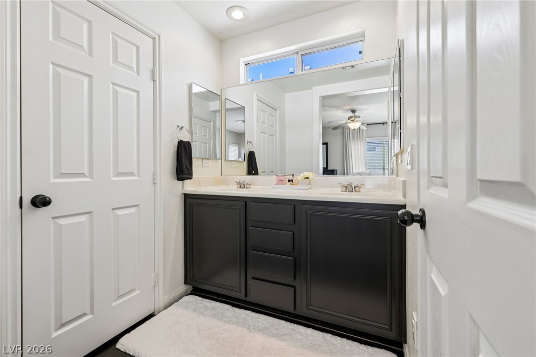 8188 Golden Flowers Street