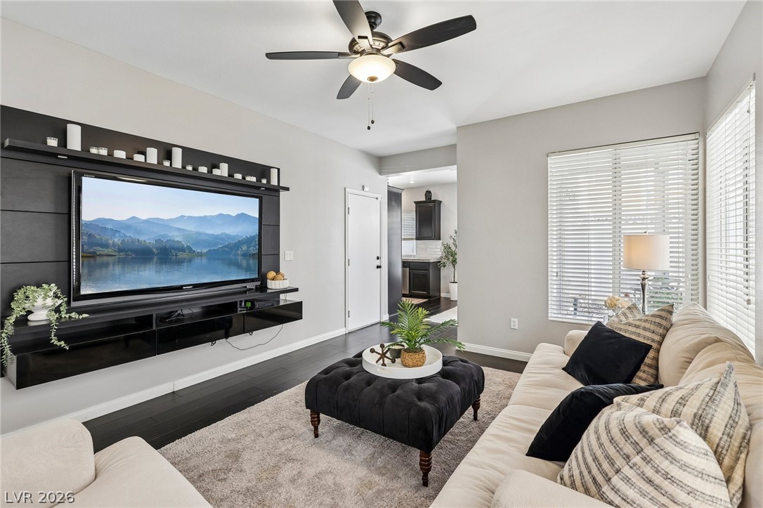 8188 Golden Flowers Street