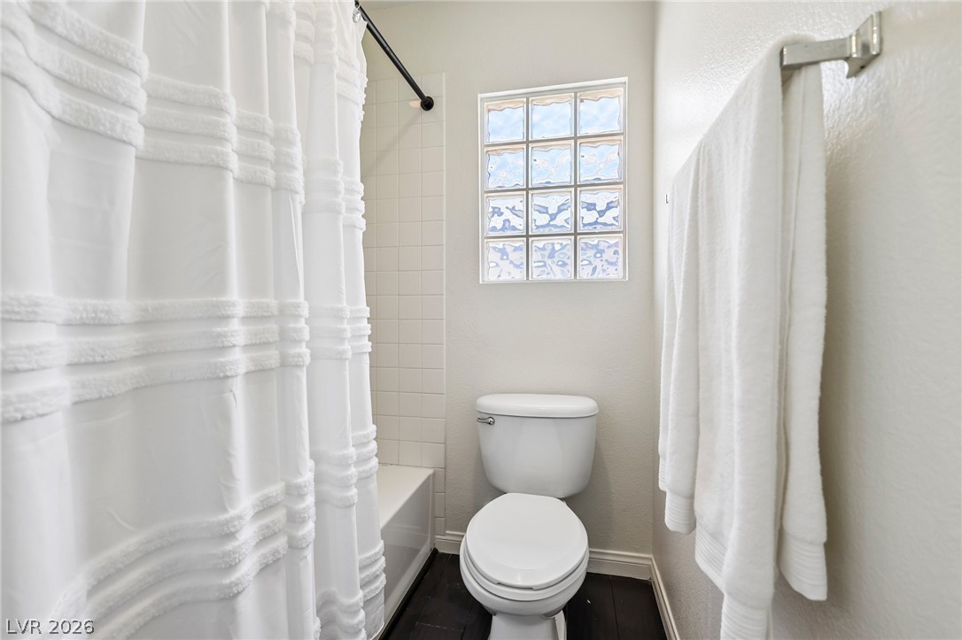 8188 Golden Flowers Street