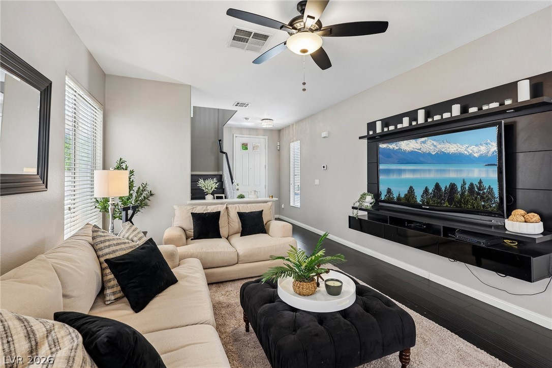 8188 Golden Flowers Street