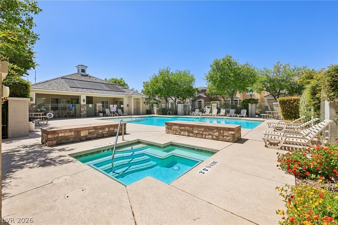 8188 Golden Flowers Street