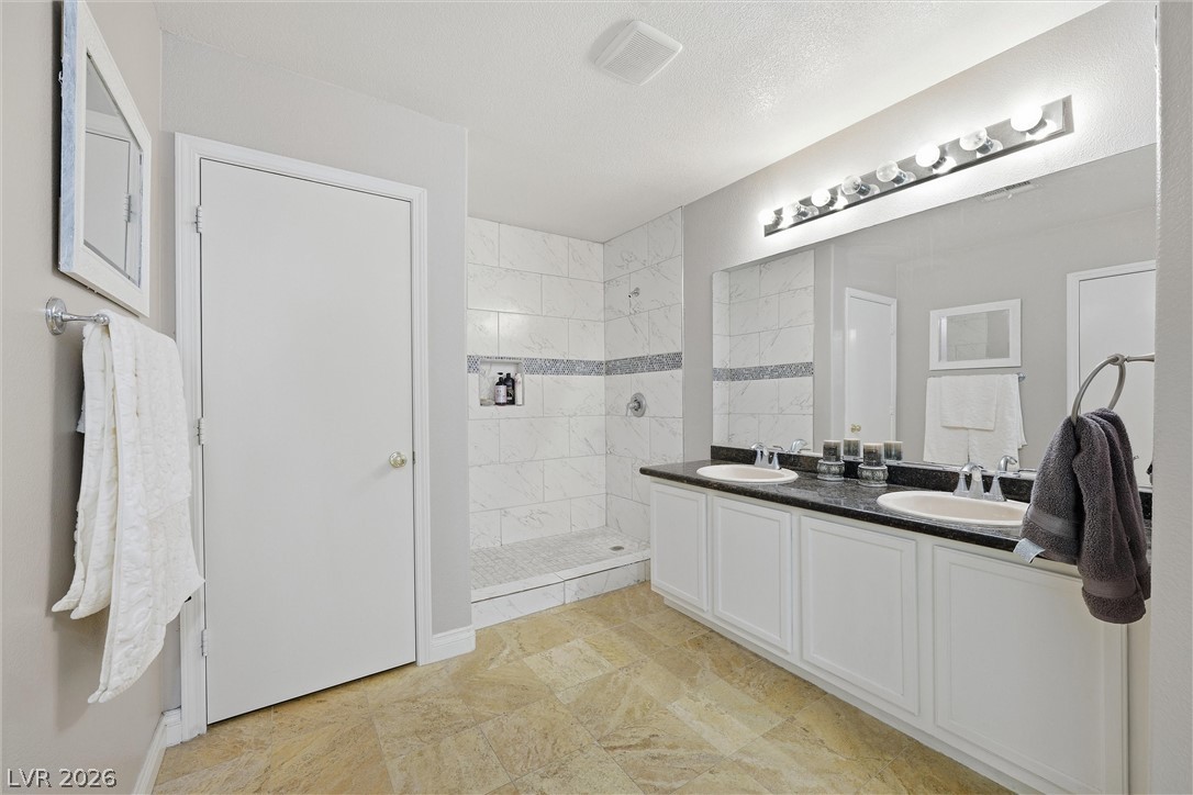 2725 Peekskill Avenue