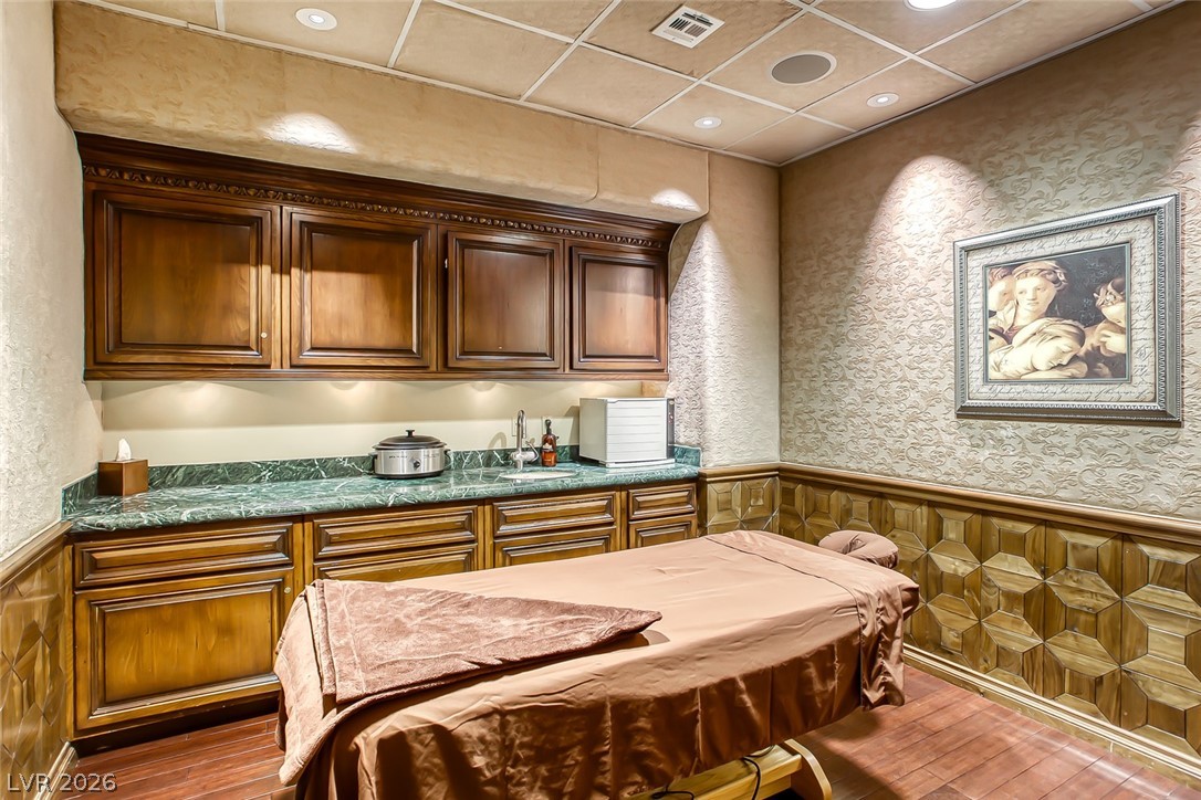 9101 Alta Drive 1103