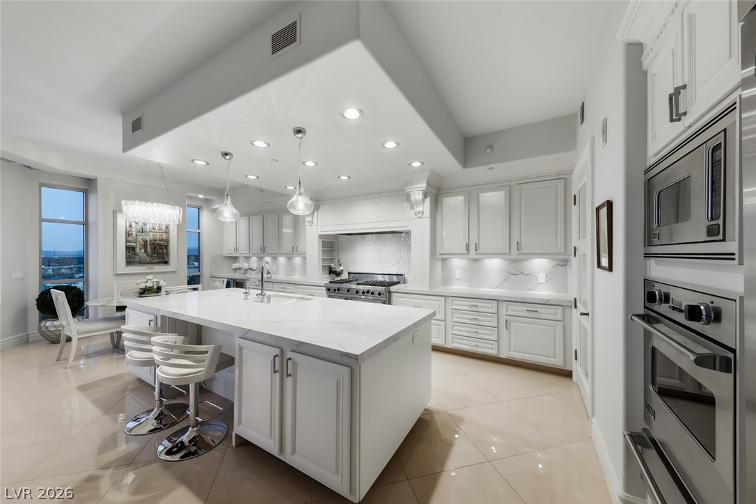 9101 Alta Drive 1103