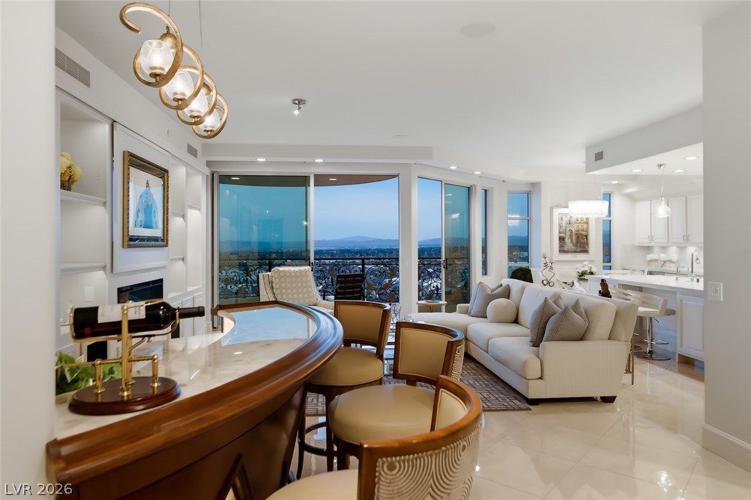 9101 Alta Drive 1103
