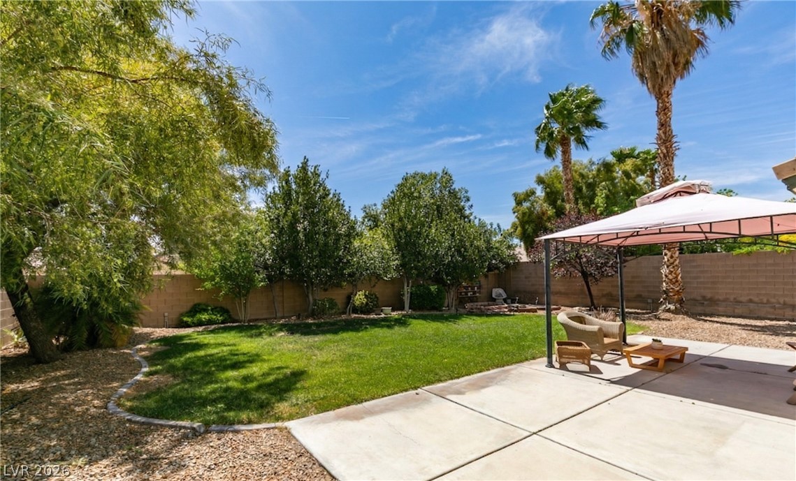 8833 Arabian Filly Avenue