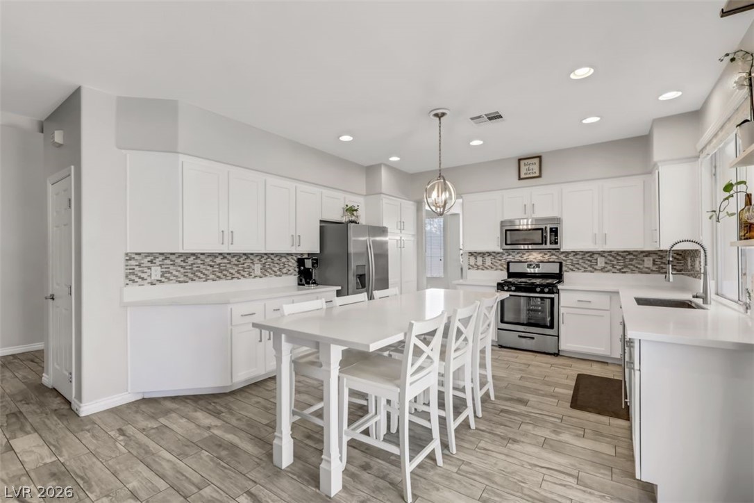 1124 Dover Glen Drive