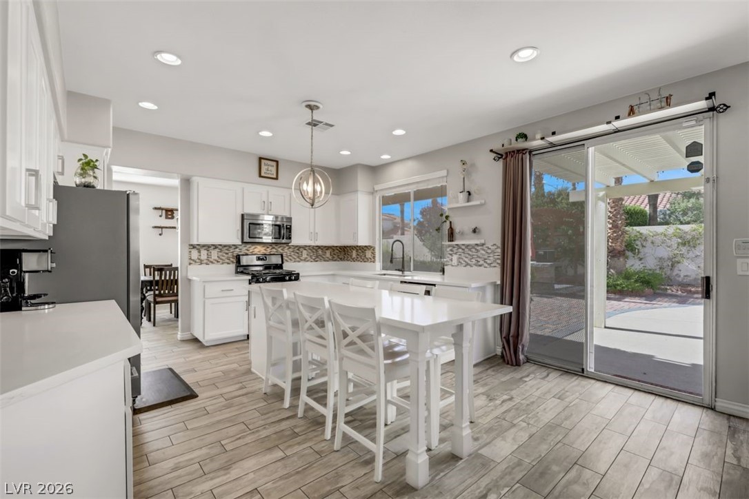 1124 Dover Glen Drive