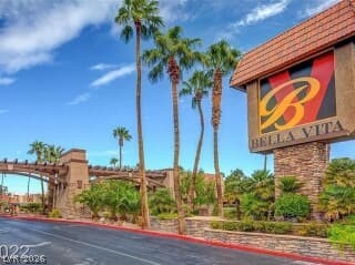 5081 River Glen Drive 113