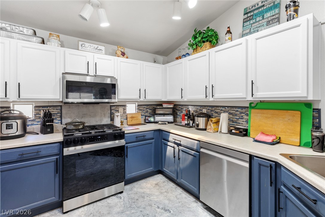 5682 Mahogany Run Place