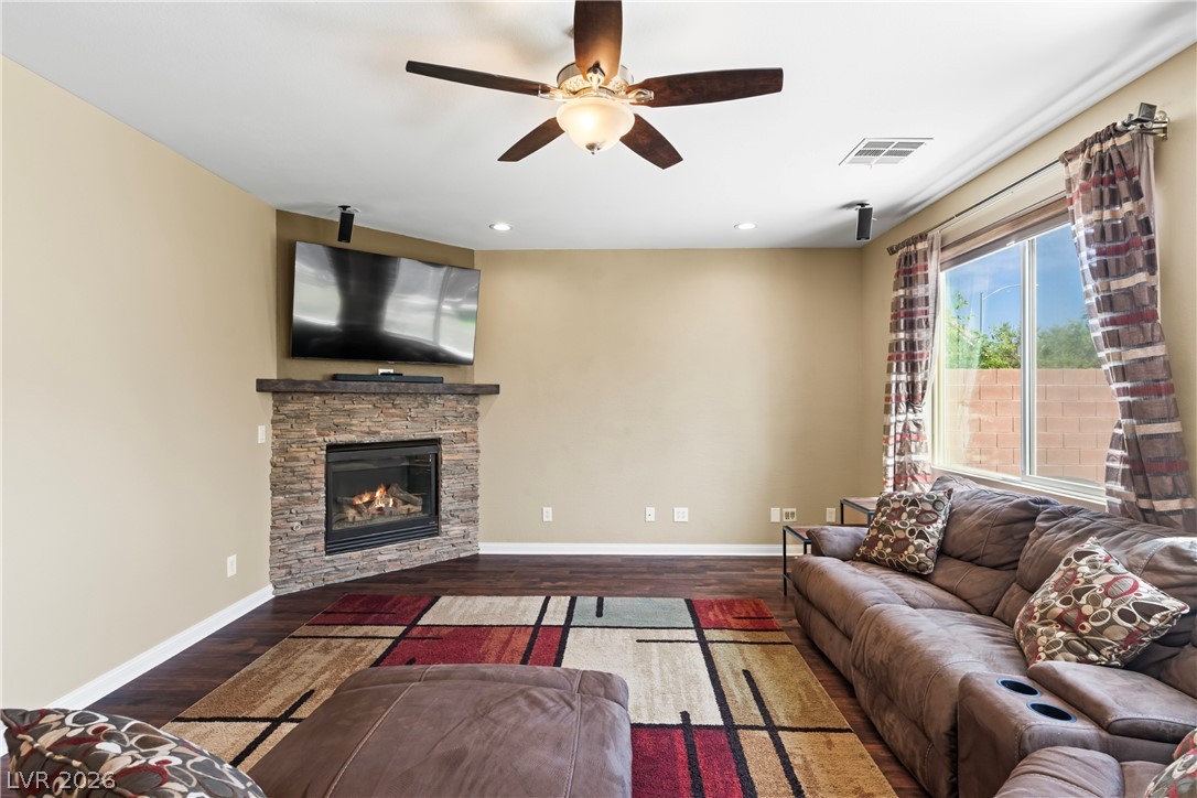 7628 Chase Hallow Street