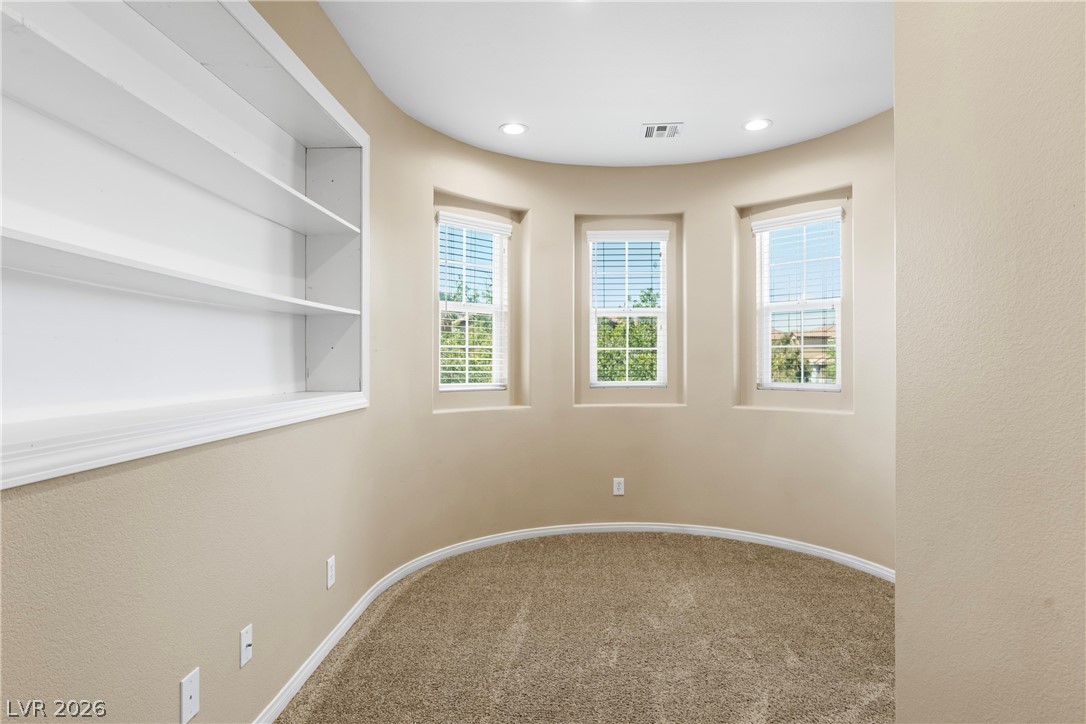 7628 Chase Hallow Street