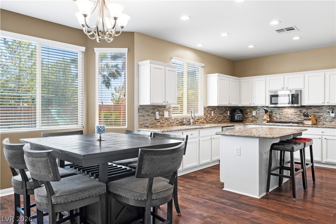 7628 Chase Hallow Street