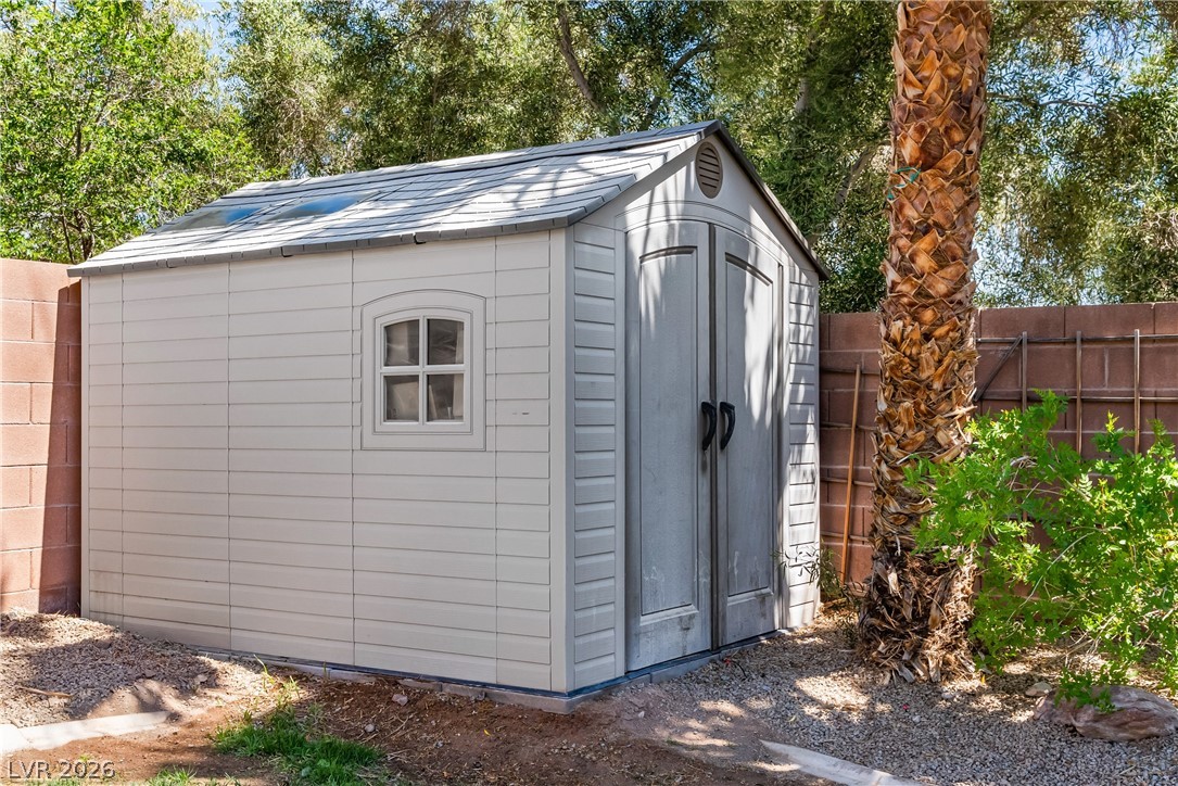 7628 Chase Hallow Street