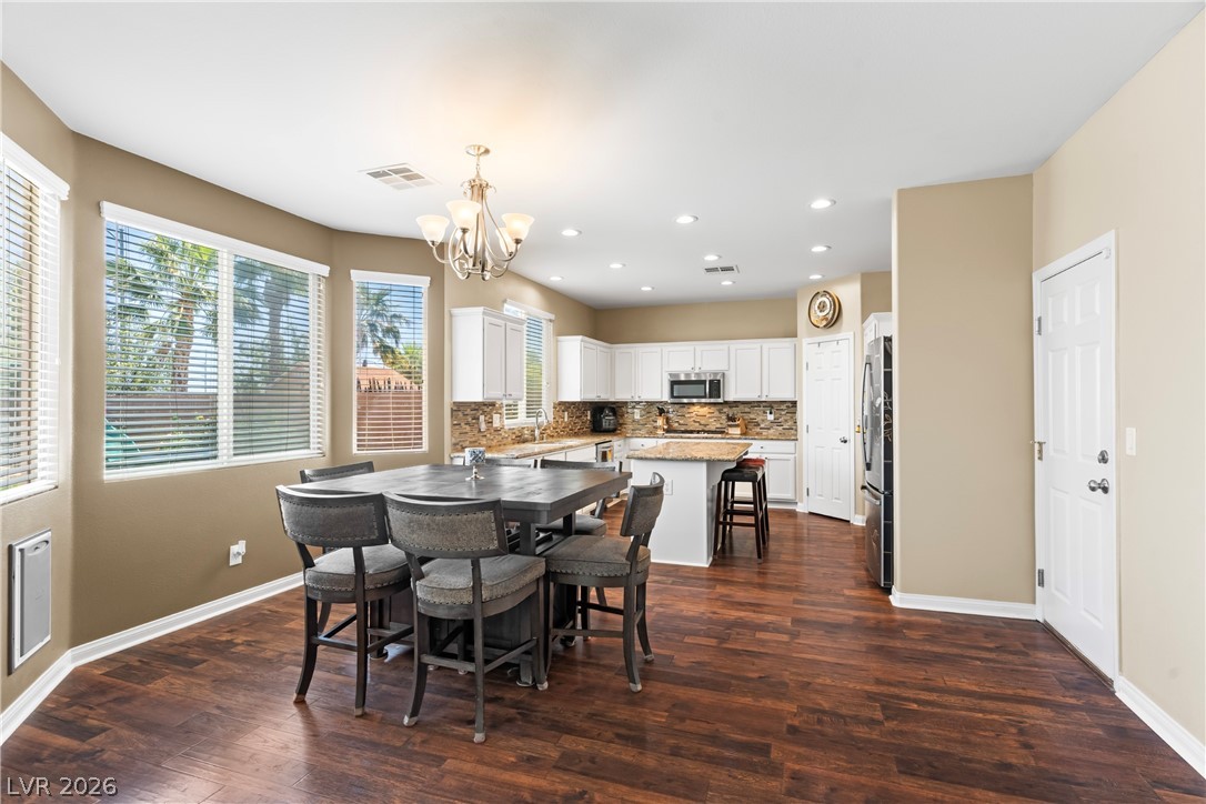 7628 Chase Hallow Street