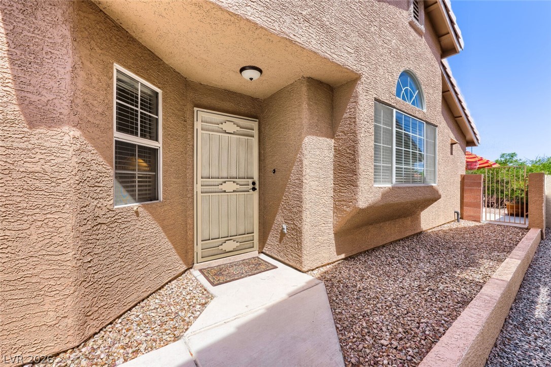 9848 Panorama Cliff Drive