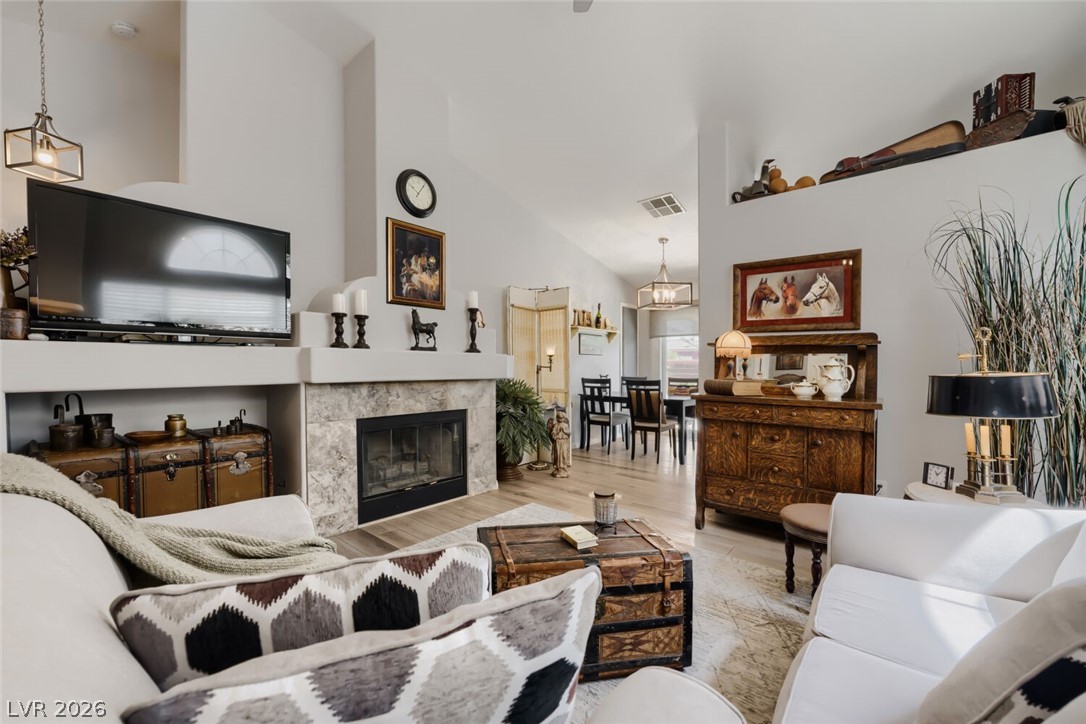 9848 Panorama Cliff Drive