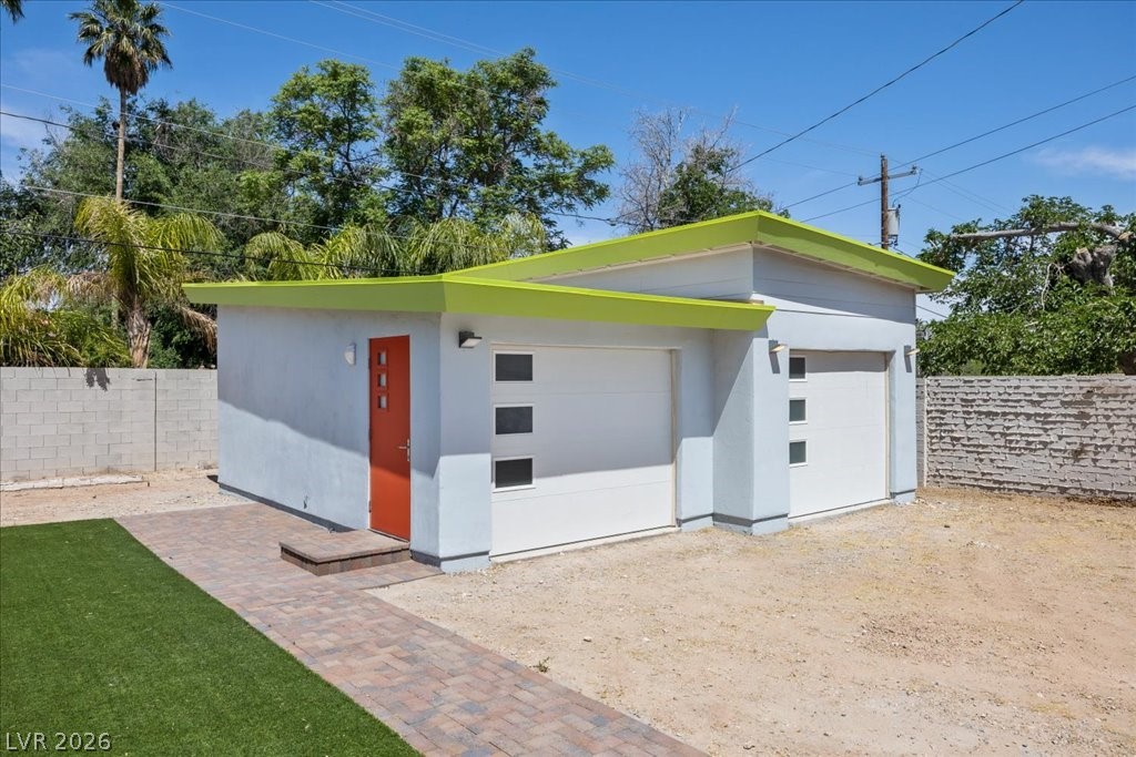 4016 Vegas Drive