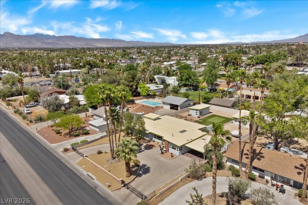 4016 Vegas Drive