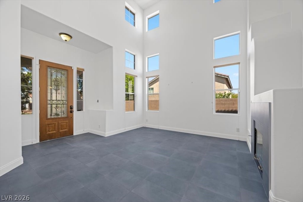 10369 Sleeping Sun Court