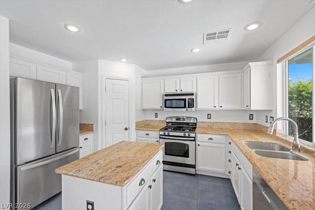 10369 Sleeping Sun Court