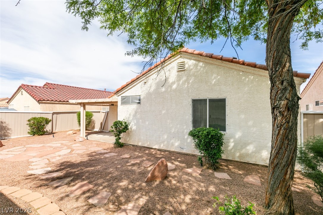 9643 Riding Ridge Road