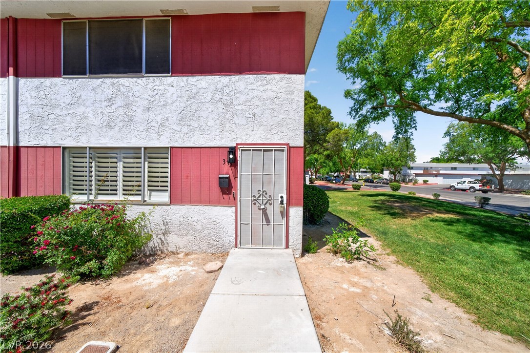 335 Greenbriar Townhouse Way