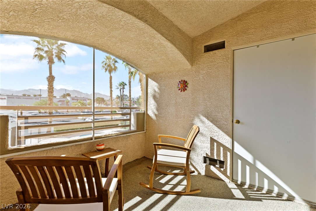 3320 South Fort Apache Road 224