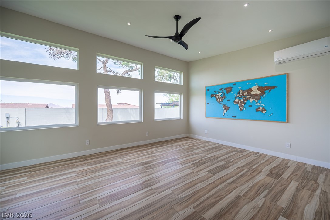 330 East Country Club Drive