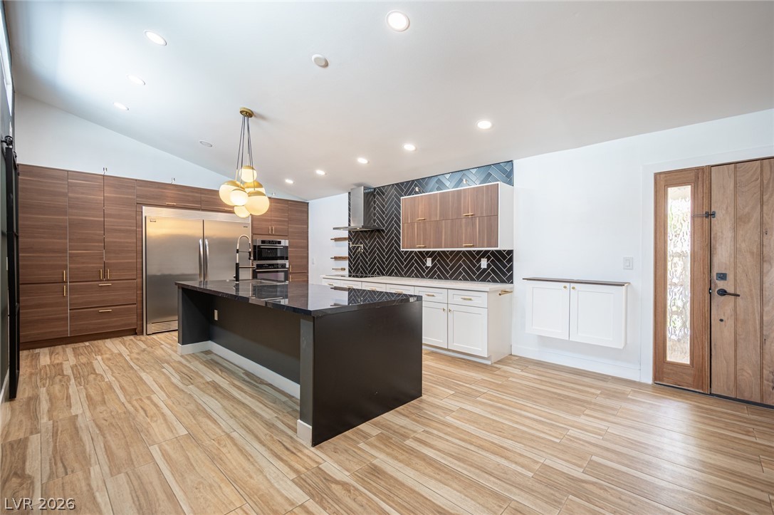 330 East Country Club Drive