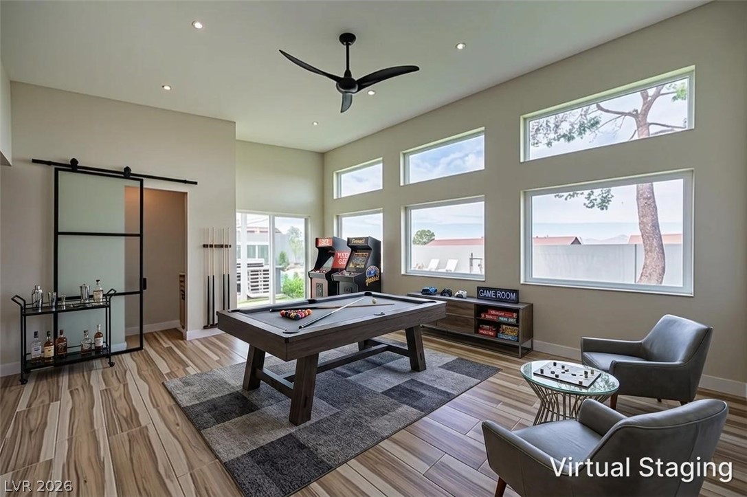 330 East Country Club Drive